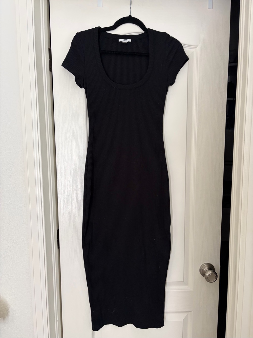 Bar III Black Ribbed Scoop-Neck Midi Dress